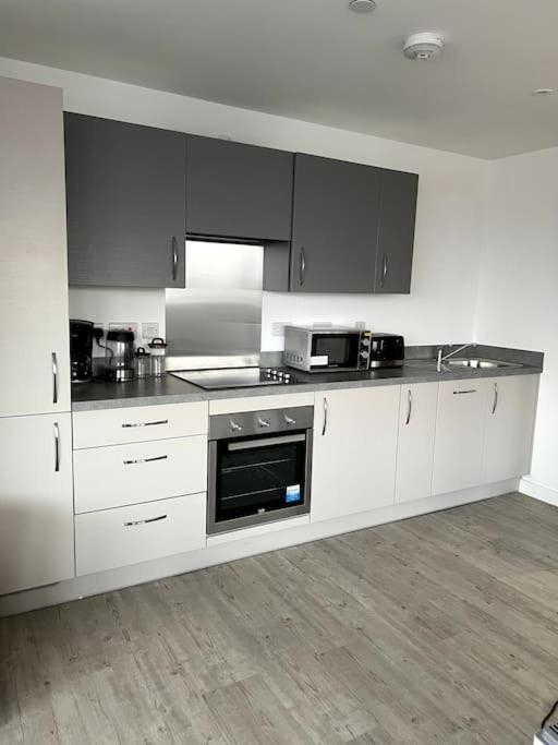Luxurious City View Apartment In Salford Manchester Ngoại thất bức ảnh